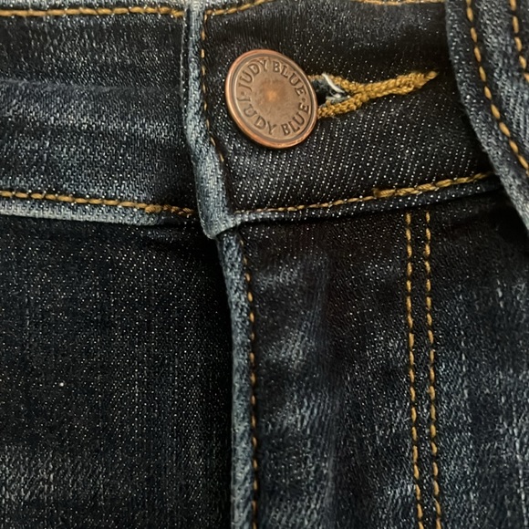 Size 3/26 Judy Blue jeans - Picture 3 of 7